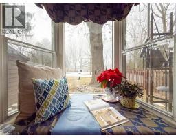 52 DAVIS Street W - 18