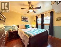 52 DAVIS Street W - 21