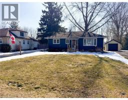 52 DAVIS Street W - 3