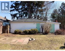 52 DAVIS Street W - 38