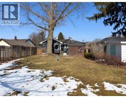 52 DAVIS Street W - 39