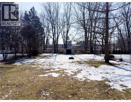 52 DAVIS Street W - 40