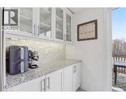 328 SHADY GLEN Crescent - 11