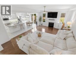 328 SHADY GLEN Crescent - 15