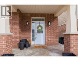 328 SHADY GLEN Crescent - 3