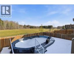 328 SHADY GLEN Crescent - 36