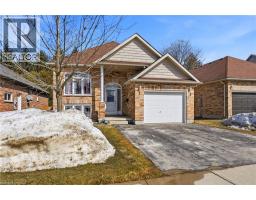 765 REID Crescent - 6