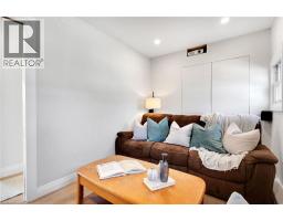 28 MACPHERSON Crescent - 20