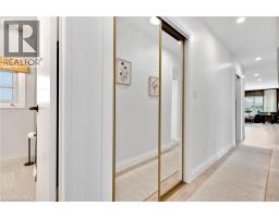 28 MACPHERSON Crescent - 24