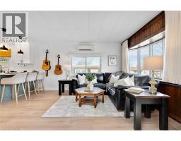 28 MACPHERSON Crescent - 6