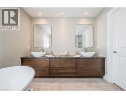 23 HIGHGROVE Court - 35