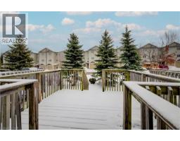 151 HIGHLAND Crescent - 18