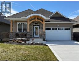 45 BLUENOSE Drive - 1