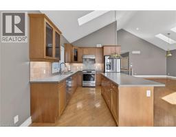 80 NEW LAKESHORE Road UnitNo. 16 - 16