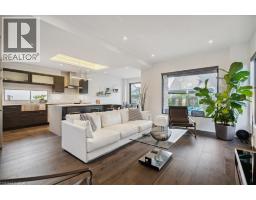 137 NEW LAKESHORE Road - 2