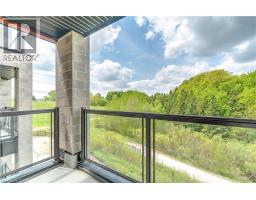 261 WOODBINE Avenue UnitNo. 26 - 18