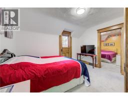 44 WALTER Street - 28