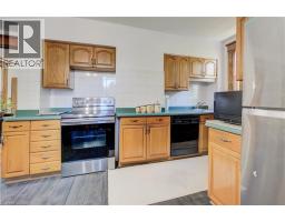 44 WALTER Street - 8