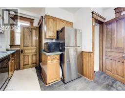 44 WALTER Street - 9