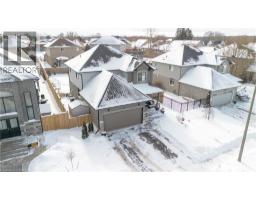 32 HUDSON Drive - 38