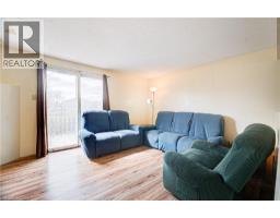 15 CARTER Crescent - 13