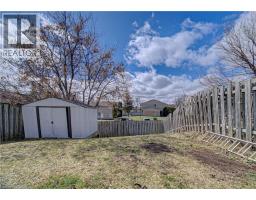 15 CARTER Crescent - 32