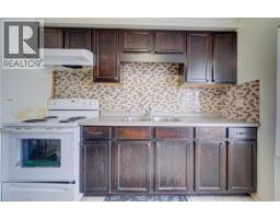 15 CARTER Crescent - 8