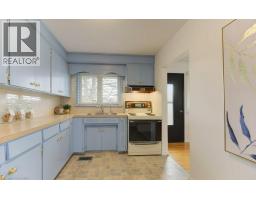 104 BURBANK Road - 18