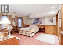 334 AGNES Street - 17