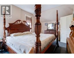 334 AGNES Street - 23