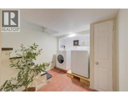 350 VICTORIA Street S - 15