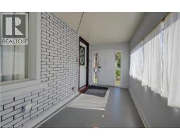 350 VICTORIA Street S - 22