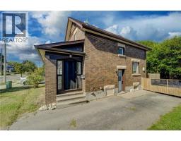 350 VICTORIA Street S - 24