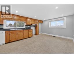 407 BELL Street - 11