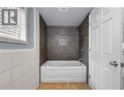 407 BELL Street - 13