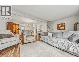 26 POPLAR Drive UnitNo. 25 - 10