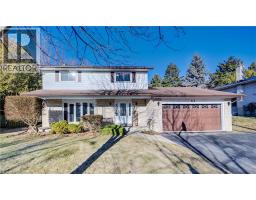 63 KINGSTON Crescent - 1