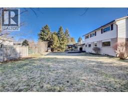 63 KINGSTON Crescent - 40