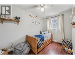 20 IVY Crescent - 15