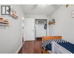 20 IVY Crescent - 16