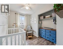 20 IVY Crescent - 17