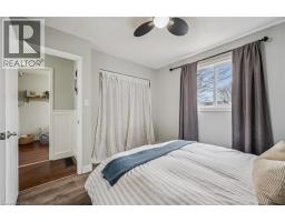 20 IVY Crescent - 19