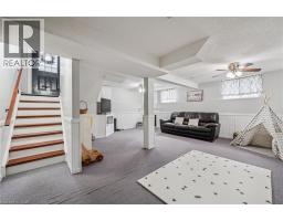 20 IVY Crescent - 22