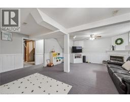 20 IVY Crescent - 23