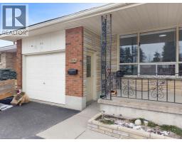 26 WILTSHIRE Drive - 2