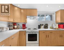 26 WILTSHIRE Drive - 28