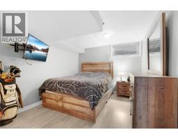 26 WILTSHIRE Drive - 34