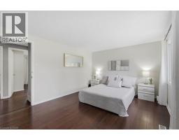 375 KINGSCOURT Drive UnitNo. 42 - 17