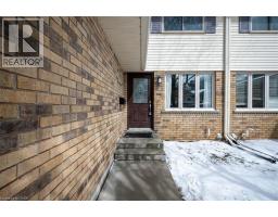 375 KINGSCOURT Drive UnitNo. 42 - 2