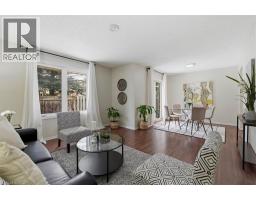 375 KINGSCOURT Drive UnitNo. 42 - 5